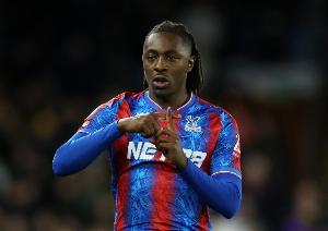 太阳报：阿森纳愿将一名潜力后卫加入埃泽交易，已为一线队出场过