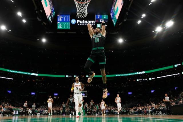 智力互动-【现场】花园球馆上演对轰大战 绿军延续疯狂表现